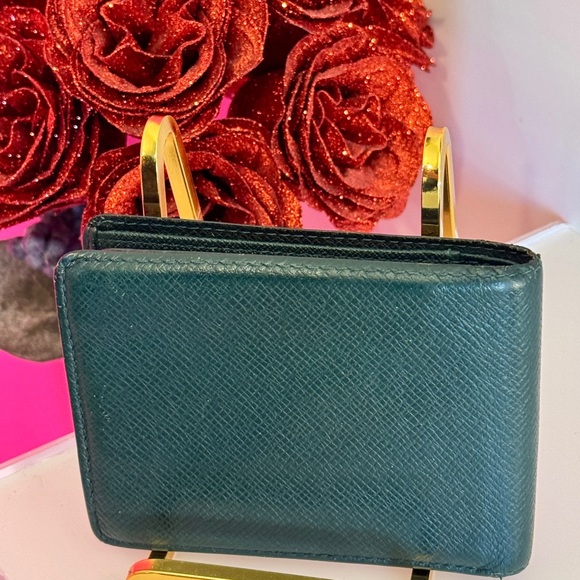 Louis Vuitton Green Taiga Wallet - Picture 5 of 16